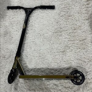 LUCKY BRAND PROSPECT Scooter Special Edition Neo Gold GUC